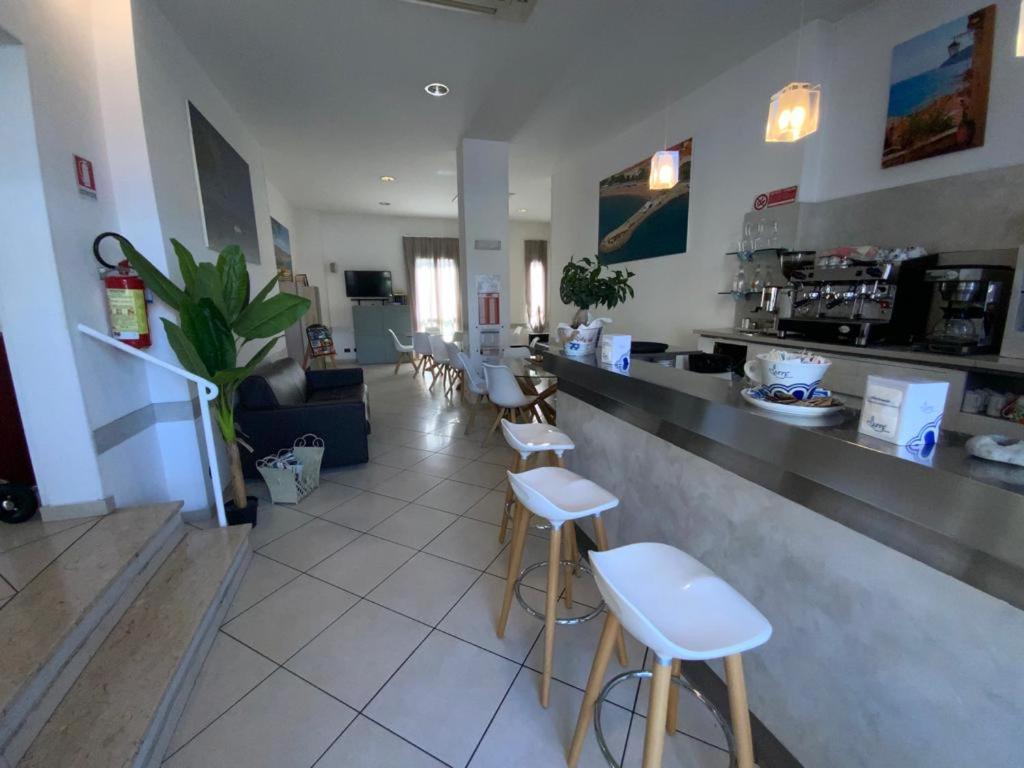Hotel Ristorante La Marina Mhotelsgroup San Bartolomeo Al Mare Luaran gambar
