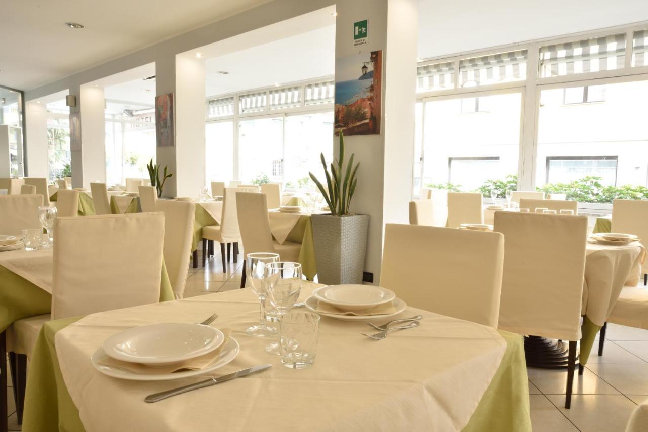 Hotel Ristorante La Marina Mhotelsgroup San Bartolomeo Al Mare Luaran gambar
