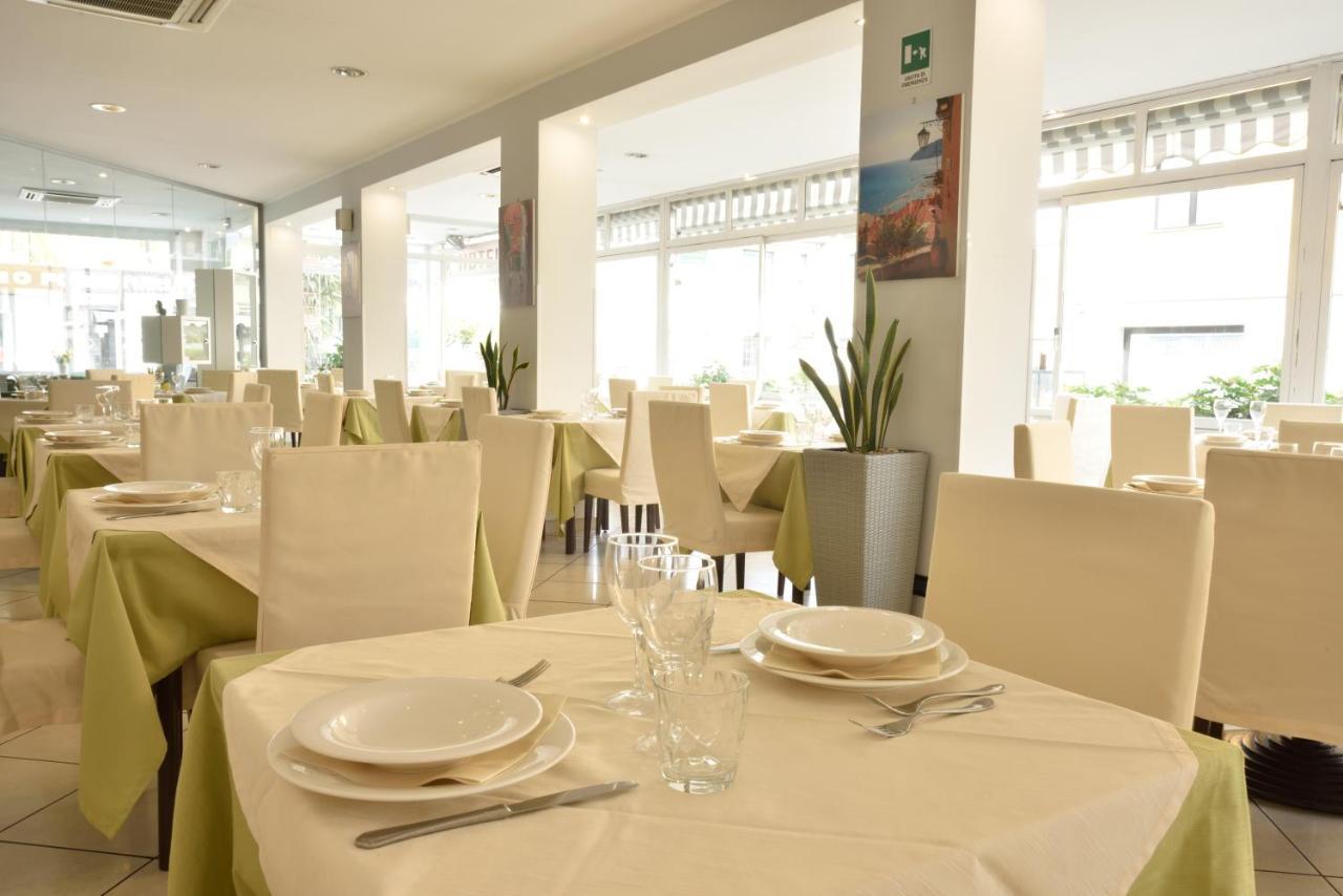 Hotel Ristorante La Marina Mhotelsgroup San Bartolomeo Al Mare Luaran gambar