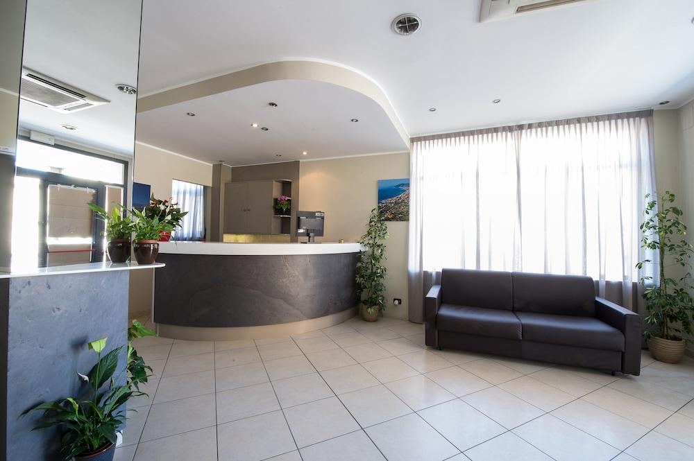 Hotel Ristorante La Marina Mhotelsgroup San Bartolomeo Al Mare Luaran gambar