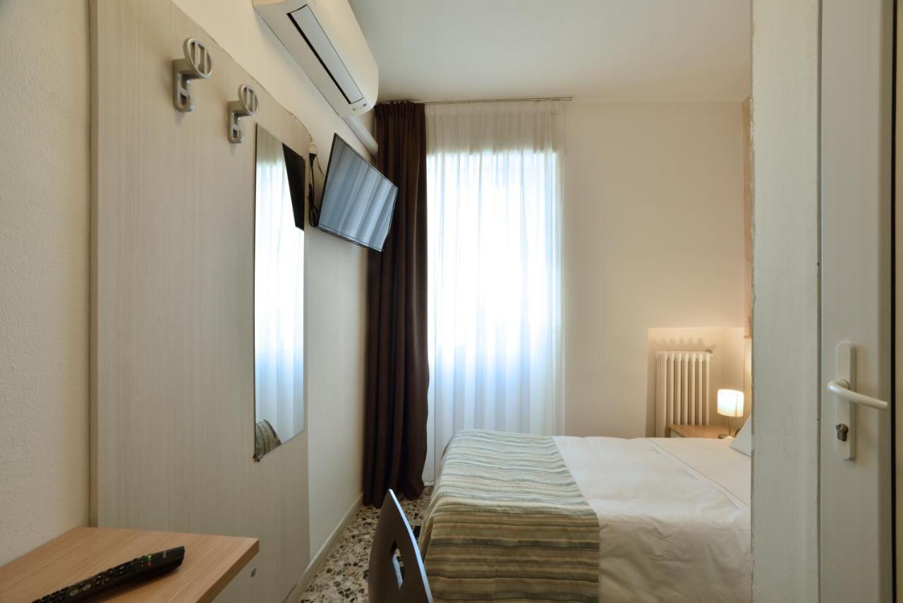 Hotel Ristorante La Marina Mhotelsgroup San Bartolomeo Al Mare Luaran gambar